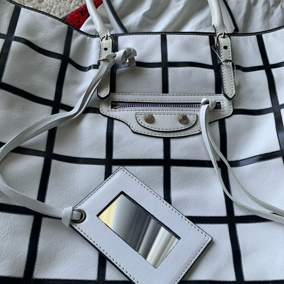 NWT Authentic 2011 Balenciaga tote - Picture 5 of 8